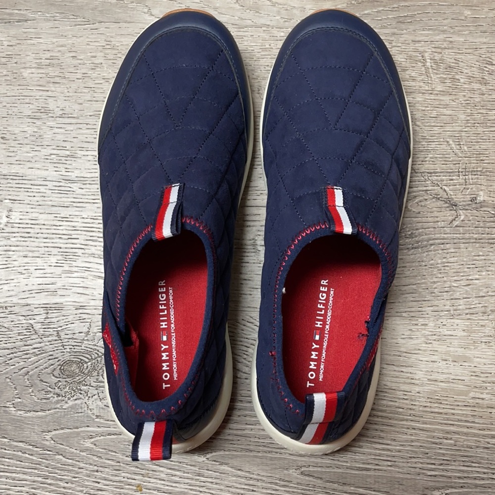 Tommy Hilfiger Shoes Men’s 11 Grizzly Navy Blue Memory Foam Slip on Sneakers - Picture 2 of 6